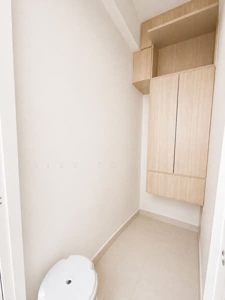 Treasure at Tampines, 57 Tampines Lane, 4 Bedrooms, 1,238 sqft, Condominium For Rent, by Alex Toh C W, 500123684 - Bathroom - PropertyGuru.com.sg