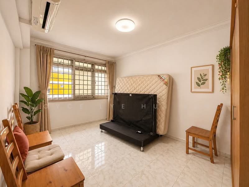 739 Jurong West Street 73, 739 Jurong West Street 73, 4 Bedrooms, 1,355 sqft, HDB Flat For Sale, by Joyce Lye Hui Xin, 500123735 - Bedroom - PropertyGuru.com.sg