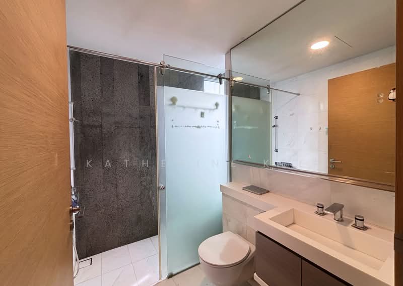 Silversea, 50 Marine Parade Road, 4 Bedrooms, 2,530 sqft, Condominium For Sale, by Katherine Kee, 500123751 - Bathroom 2 - PropertyGuru.com.sg