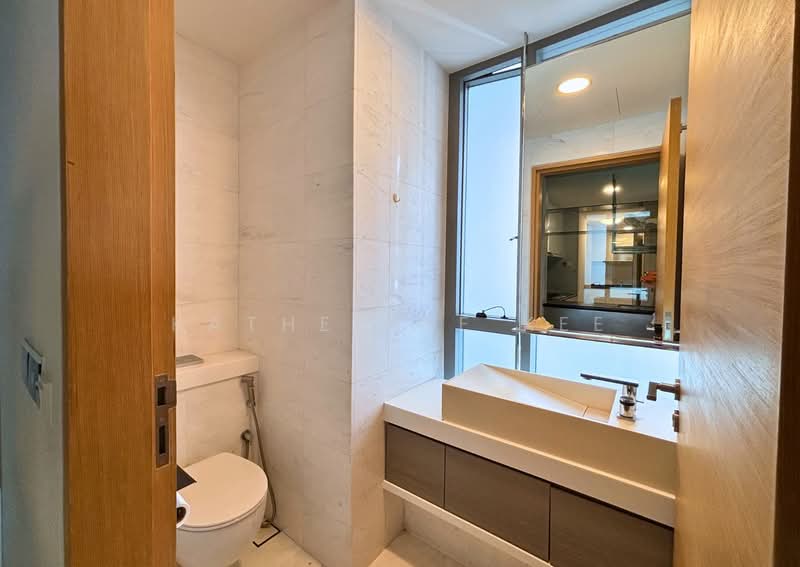 Silversea, 50 Marine Parade Road, 4 Bedrooms, 2,530 sqft, Condominium For Sale, by Katherine Kee, 500123751 - Bathroom 3 - PropertyGuru.com.sg