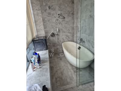 For Rent - OUE Twin Peaks