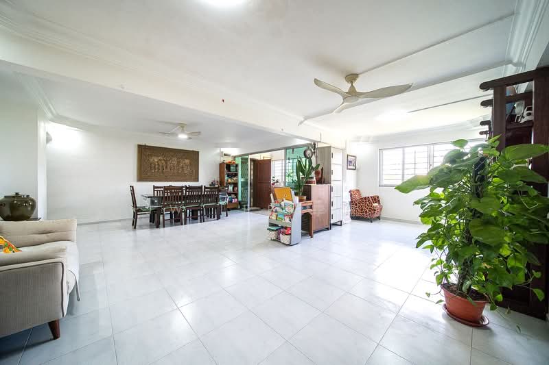 162 Tampines Street 12, 162 Tampines Street 12, 3 Bedrooms, 1,432 sqft, HDB Flat For Sale, by JW Lee 李健汶, 500123765 - Living Room - PropertyGuru.com.sg