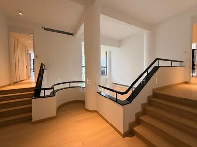 For Rent - The Colonnade