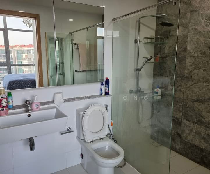 Eight Courtyards, 2 Canberra Drive, 1 Bedroom, 549 sqft, Condominium For Sale, by Sulwyn Ong, 500123784 - Bathroom - PropertyGuru.com.sg