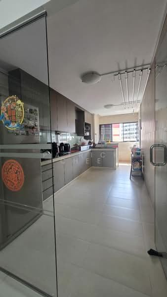 513 Hougang Avenue 10, 513 Hougang Avenue 10, 3 Bedrooms, 904 sqft, HDB Flat For Sale, by Patrick Chee, 500123791 - Kitchen - PropertyGuru.com.sg