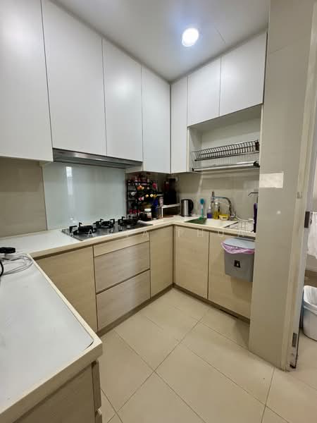 The Tampines Trilliant, 15 Tampines Central 7, 4 Bedrooms, 2,120 sqft, Executive Condominium For Sale, by Maria Phua, 500123820 - Kitchen - PropertyGuru.com.sg