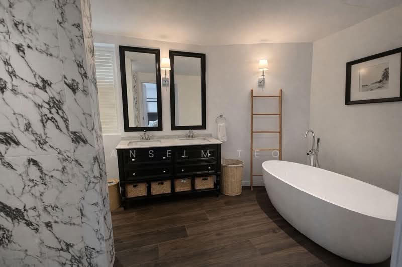 3 Storey Semi-D French Colonial styled semi D / Kovan mrt, , 4 Bedrooms, 4,500 sqft, Semi-Detached House For Sale, by Anselm Teo, 500123821 - Bathroom - PropertyGuru.com.sg