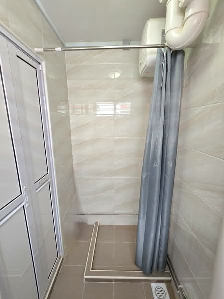 14 Toh Yi Drive, 14 Toh Yi Drive, 4 Bedrooms, 1,313 sqft, HDB Flat For Sale, by Alvin Chan, 500123828 - Bathroom - PropertyGuru.com.sg