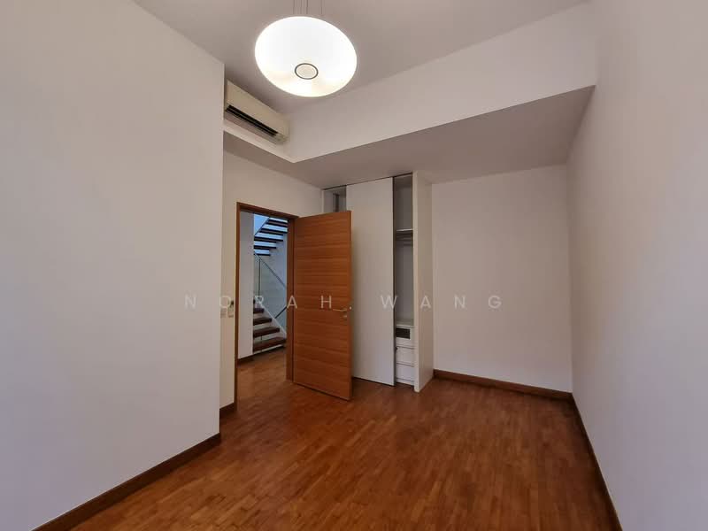 Woodhaven, 71 Woodgrove Avenue, 4 Bedrooms, 3,358 sqft, Condominium For Sale, by Norah Wang, 500123843 - Bedroom - PropertyGuru.com.sg