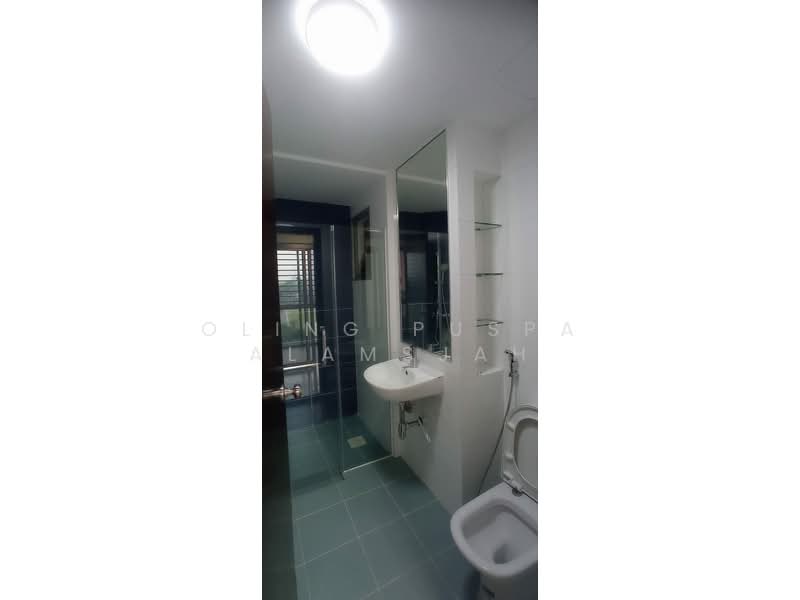 Grandeur 8, 6 Ang Mo Kio Central 3, 3 Bedrooms, 1,227 sqft, Condominium For Sale, by Oling Puspa Alamsjah, 500123861 - Bathroom - PropertyGuru.com.sg