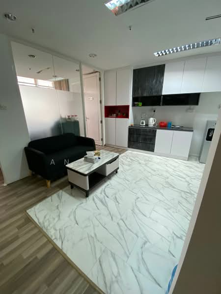 The Plaza, 7500A Beach Road, 1,561 sqft, Office For Rent, by Andy Yang, 500123862 - Kitchen - CommercialGuru.com.sg