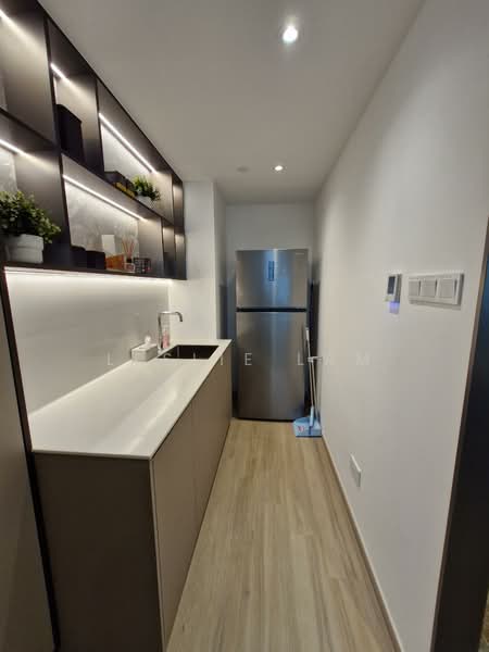 ARC 380, 380 Jalan Besar, 1,464 sqft, Office For Sale, by Leslie Lam, 500123879 - Kitchen - CommercialGuru.com.sg