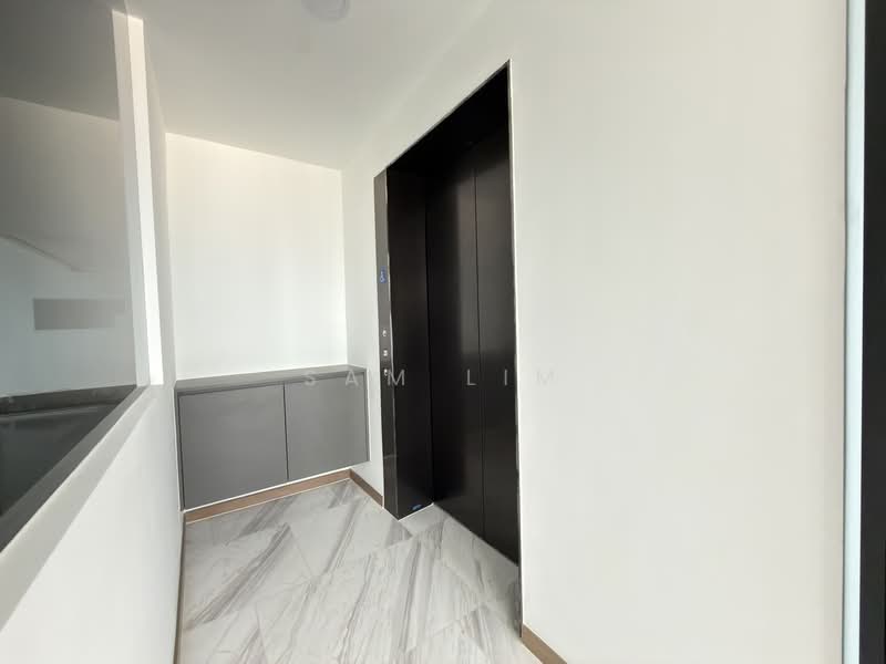 The Landmark, 173 Chin Swee Road, 3 Bedrooms, 1,141 sqft, Condominium For Rent, by Sam Lim, 500123898 - Corridor - PropertyGuru.com.sg