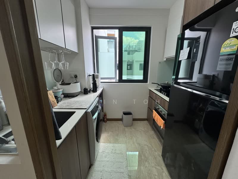 Kingsford Waterbay, 74 Upper Serangoon View, 3 Bedrooms, 1,066 sqft, Condominium For Sale, by Alvin Toh, 500123901 - Kitchen - PropertyGuru.com.sg