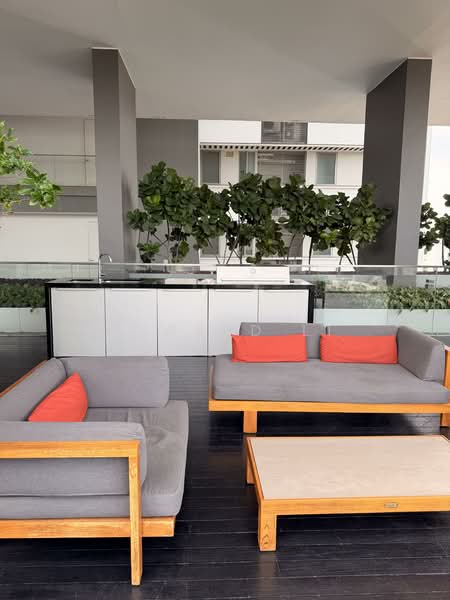 Hilltops, 99 Cairnhill Circle, 3 Bedrooms, 1,593 sqft, Condominium For Rent, by Edward Li, 500123902 - Living Room - PropertyGuru.com.sg