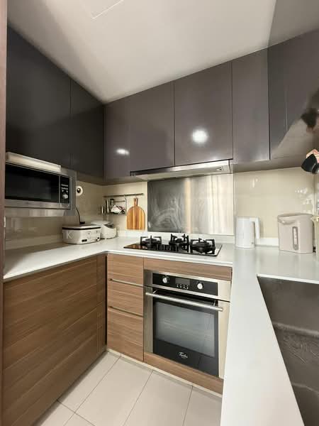 Foresque Residences, 105 Petir Road, 3 Bedrooms, 1,184 sqft, Condominium For Sale, by Kavin Kuah, 500123920 - Kitchen - PropertyGuru.com.sg