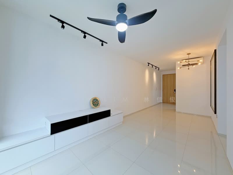 The Wisteria, 590 Yishun Ring Road, 3 Bedrooms, 969 sqft, Condominium For Sale, by Andy Lim 林佳俊, 500123925 - Living Room - PropertyGuru.com.sg