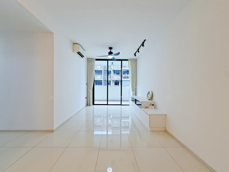 The Wisteria, 590 Yishun Ring Road, 3 Bedrooms, 969 sqft, Condominium For Sale, by Andy Lim 林佳俊, 500123925 - Living Room - PropertyGuru.com.sg