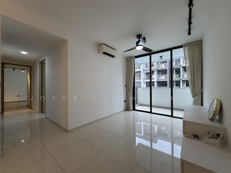 The Wisteria, 590 Yishun Ring Road, 3 Bedrooms, 969 sqft, Condominium For Sale, by Joyce Lye Hui Xin, 500123928 - Living Room - PropertyGuru.com.sg
