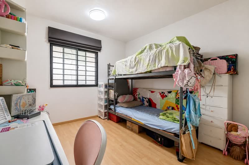 235 Ang Mo Kio Avenue 3, 235 Ang Mo Kio Avenue 3, 2 Bedrooms, 721 sqft, HDB Flat For Sale, by Sunny Giam, 500123930 - Bedroom - PropertyGuru.com.sg
