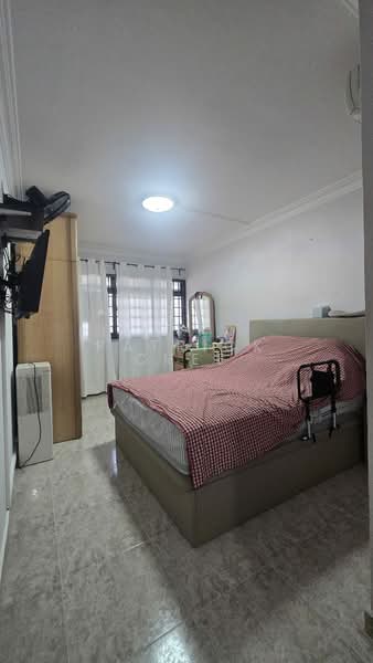 229 Compassvale Walk, 229 Compassvale Walk, 3 Bedrooms, 1,323 sqft, HDB Flat For Sale, by Patrick Chee, 500123933 - Bedroom - PropertyGuru.com.sg