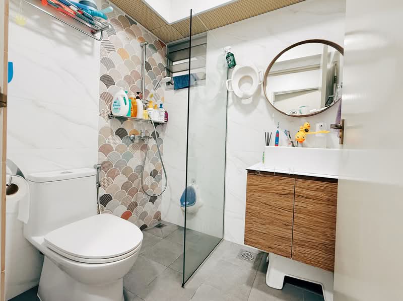 9 Joo Seng Road, 9 Joo Seng Road, 3 Bedrooms, 1,001 sqft, HDB Flat For Sale, by Hafiz Yassin, 500123952 - Bathroom - PropertyGuru.com.sg