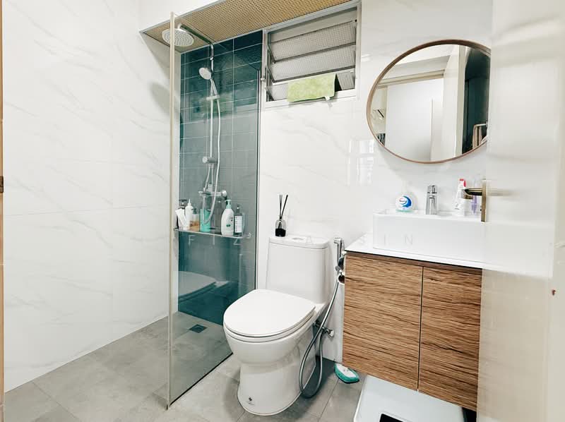 9 Joo Seng Road, 9 Joo Seng Road, 3 Bedrooms, 1,001 sqft, HDB Flat For Sale, by Hafiz Yassin, 500123952 - Bathroom - PropertyGuru.com.sg