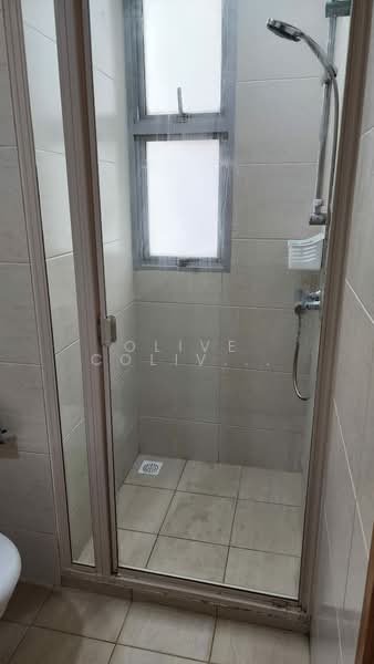 The Lakeshore, 31 Jurong West Street 41, Room Rental, 130 sqft, Condominium For Rent, by Liu Siqi, 500123970 - Bathroom - PropertyGuru.com.sg