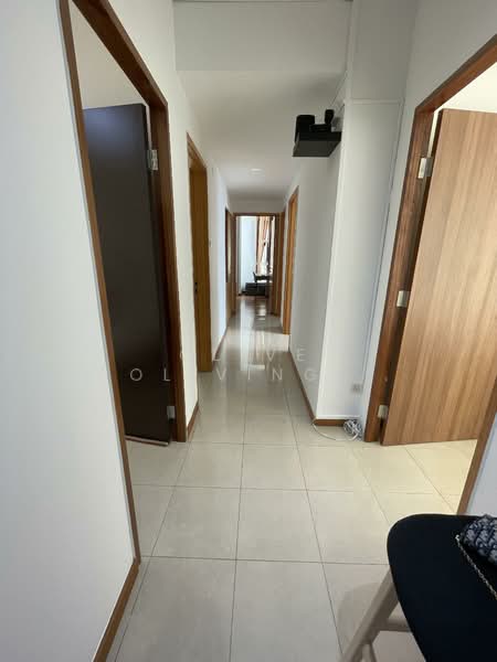 The Lakeshore, 31 Jurong West Street 41, Room Rental, 130 sqft, Condominium For Rent, by Liu Siqi, 500123970 - Corridor - PropertyGuru.com.sg