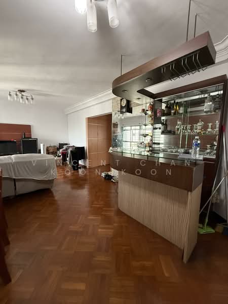 656B Jurong West Street 61, 656B Jurong West Street 61, 4 Bedrooms, 1,431 sqft, HDB Flat For Sale, by Vincent Chan Koon Koon, 500123976 - Living Room - PropertyGuru.com.sg