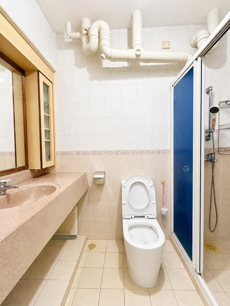 290C Compassvale Crescent, 290C Compassvale Crescent, 3 Bedrooms, 1,184 sqft, HDB Flat For Rent, by Esther Liang, 500123987 - Bathroom - PropertyGuru.com.sg