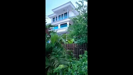 Kembangan MRT undervalue detached, , 10+ Bedrooms, 5,000 sqft, Detached House For Sale, by Kris Chan, 500123990 - PropertyGuru.com.sg