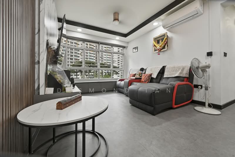 469B Sengkang West Way, 469B Sengkang West Way, 3 Bedrooms, 1,001 sqft, HDB Flat For Sale, by Desmond Tan, 500123992 - Living Room - PropertyGuru.com.sg