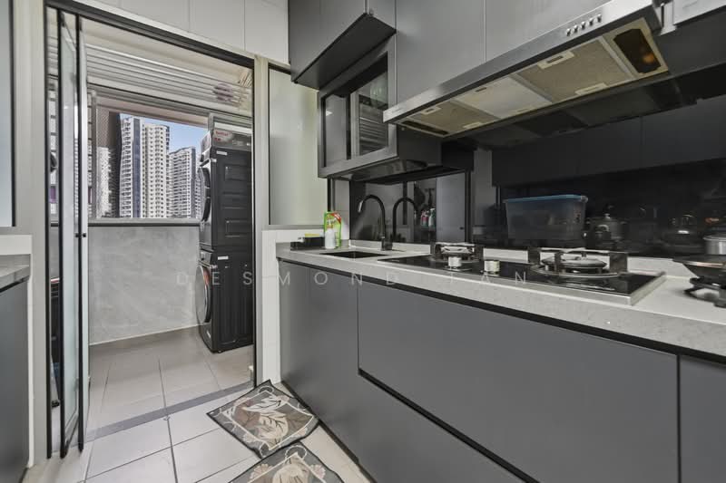 469B Sengkang West Way, 469B Sengkang West Way, 3 Bedrooms, 1,001 sqft, HDB Flat For Sale, by Desmond Tan, 500123992 - Kitchen - PropertyGuru.com.sg