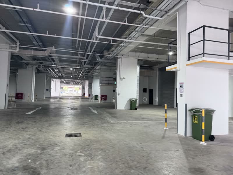 Food Vision @ Mandai, 21 Mandai Estate, 1,722 sqft, Factory / Workshop (B2) For Rent, by James Goh, 500123999 - Car Park - CommercialGuru.com.sg