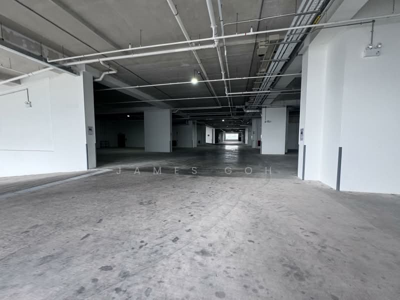 Food Vision @ Mandai, 21 Mandai Estate, 1,722 sqft, Factory / Workshop (B2) For Rent, by James Goh, 500123999 - Car Park - CommercialGuru.com.sg