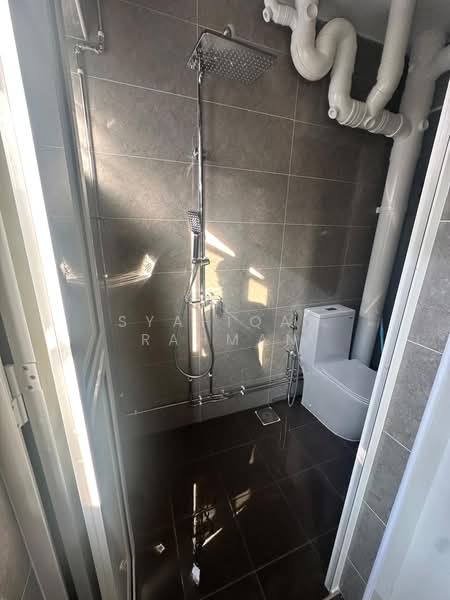 975 Jurong West Street 93, 975 Jurong West Street 93, Room Rental, 100 sqft, HDB Flat For Rent, by Syafiqah Rahman, 500124007 - Bathroom - PropertyGuru.com.sg