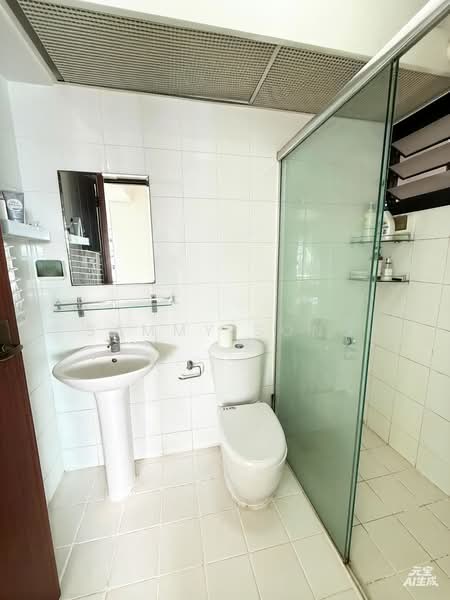 441B Clementi Avenue 3, 441B Clementi Avenue 3, 3 Bedrooms, 1,012 sqft, HDB Flat For Sale, by Sammy Song, 500124039 - Bathroom - PropertyGuru.com.sg