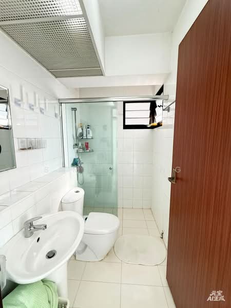 441B Clementi Avenue 3, 441B Clementi Avenue 3, 3 Bedrooms, 1,012 sqft, HDB Flat For Sale, by Sammy Song, 500124039 - Bathroom - PropertyGuru.com.sg