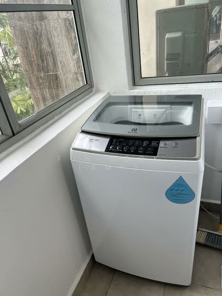 Landbay Condo, 3 Jalan Hajijah, 3 Bedrooms, 1,238 sqft, Condominium For Rent, by Fun Sook (Amy), 500124043 - Balcony - PropertyGuru.com.sg