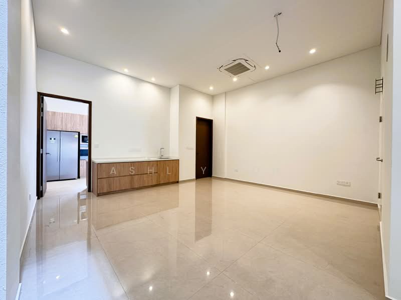Luxurious Brand New Terrace With Lift @ Serangoon Gardens, , 5 Bedrooms, 2,144 sqft, Terraced House For Sale, by Ashley POH, 500124058 - Kitchen - PropertyGuru.com.sg