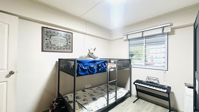 301 Serangoon Avenue 2, 301 Serangoon Avenue 2, 2 Bedrooms, 721 sqft, HDB Flat For Sale, by Shafie Syed, 500124069 - Bedroom - PropertyGuru.com.sg