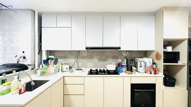 301 Serangoon Avenue 2, 301 Serangoon Avenue 2, 2 Bedrooms, 721 sqft, HDB Flat For Sale, by Shafie Syed, 500124069 - Kitchen - PropertyGuru.com.sg