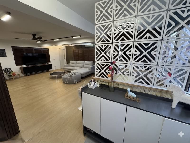 251 Hougang Avenue 3, 251 Hougang Avenue 3, 3 Bedrooms, 1,302 sqft, HDB Flat For Sale, by Hans Chee, 500124072 - Living Room - PropertyGuru.com.sg