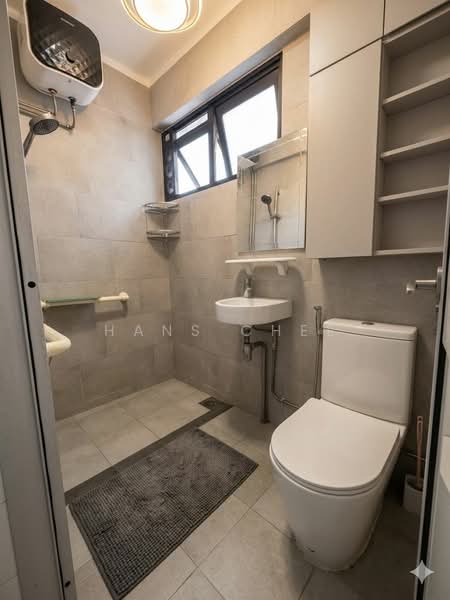 251 Hougang Avenue 3, 251 Hougang Avenue 3, 3 Bedrooms, 1,302 sqft, HDB Flat For Sale, by Hans Chee, 500124072 - Bathroom - PropertyGuru.com.sg