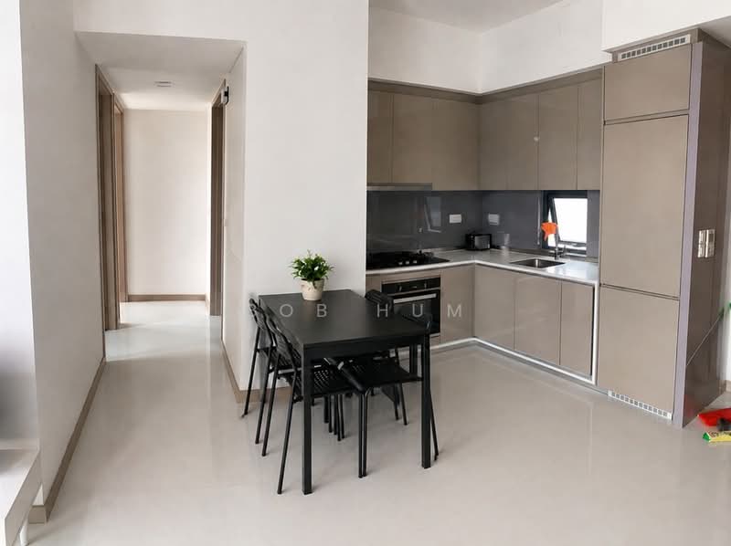 J Gateway, 2 Gateway Drive, 3 Bedrooms, 863 sqft, Condominium For Rent, by Bob Hum, 500124074 - Kitchen - PropertyGuru.com.sg