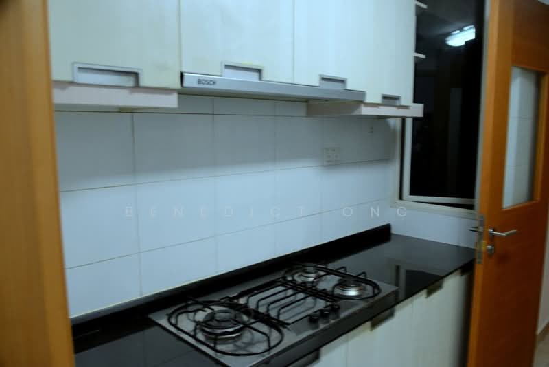 Sunglade, 7 Serangoon Avenue 2, 3 Bedrooms, 861 sqft, Condominium For Sale, by Benedict Ong, 500124079 - Kitchen - PropertyGuru.com.sg