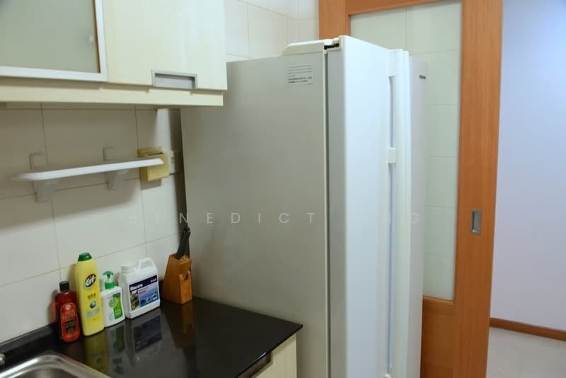 Sunglade, 7 Serangoon Avenue 2, 3 Bedrooms, 861 sqft, Condominium For Sale, by Benedict Ong, 500124079 - Kitchen - PropertyGuru.com.sg