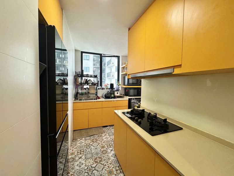 Foresque Residences, 107 Petir Road, 3 Bedrooms, 1,130 sqft, Condominium For Sale, by Carin Pay, 500124083 - Kitchen - PropertyGuru.com.sg