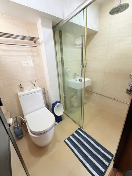 460 Ang Mo Kio Avenue 10, 460 Ang Mo Kio Avenue 10, 3 Bedrooms, 1,292 sqft, HDB Flat For Sale, by Priscilla Ong, 500124084 - Bathroom - PropertyGuru.com.sg